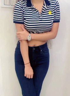 Avantik Independent Real Meet & Cam Fun, - puta in New Delhi Photo 4 of 19