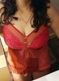 Only cam show - escort in Pune Photo 1 of 3