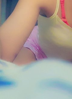 Alisha, Delhi(tagore Garden) Young Girl - puta in New Delhi Photo 5 of 14