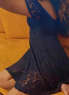 Alisha, Delhi(tagore Garden) Young Girl - puta in New Delhi Photo 10 of 14