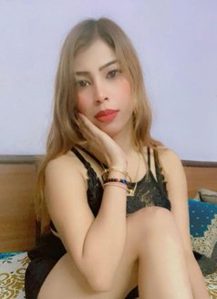 Alisha - escort in New Delhi Photo 1 of 2