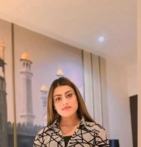 Alisha Independent Call Girls 24x7 - puta in Gurgaon