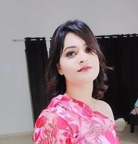 Alisha Independent Call Girls 24x7 - puta in Gurgaon