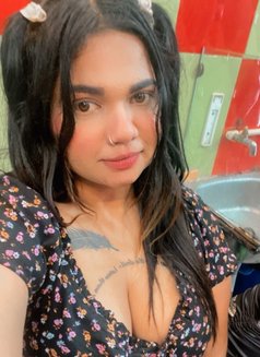 Alisha - escort in Bangalore Photo 2 of 5