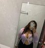 Alisha - escort in Mumbai Photo 4 of 5