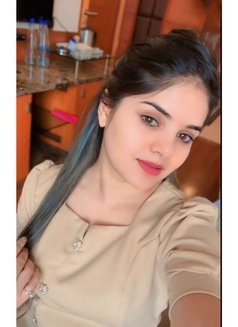 Alisha - escort in Hyderabad Photo 3 of 4