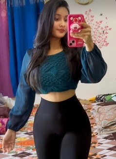 Alisha - escort in Kochi Photo 2 of 2
