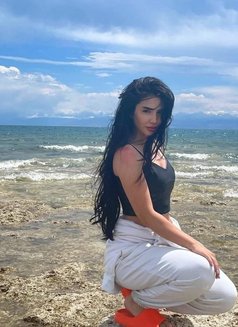Alisha - escort in Pune Photo 16 of 17