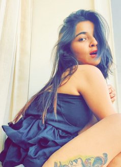 Alisha - puta in Pune Photo 4 of 8