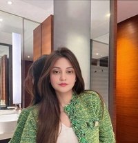 Alisha - puta in Pune