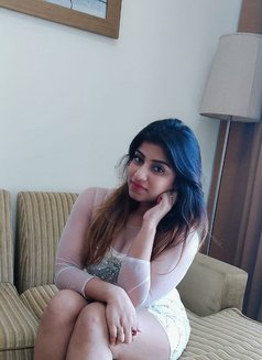 Alisha Indian Milf - puta in Dubai Photo 4 of 4