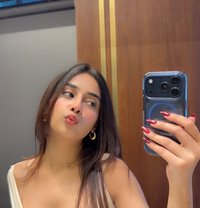 Alisha - escort in Muscat