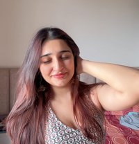 Alisha - escort in Muscat
