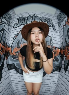 Alisha - masseuse in Surabaya Photo 1 of 3