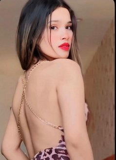 Alisha Khan - escort in Lucknow Photo 2 of 3