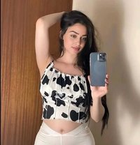 Alisha Patel - puta in Ahmedabad