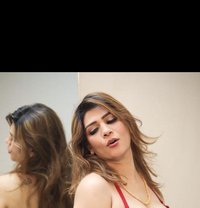 Alisha - Intérprete de adultos in Jaipur