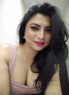 Mistress Alisha - Real & Online sessions - dominatrix in New Delhi Photo 22 of 29