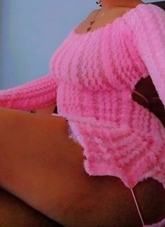Alisha - escort in Cairo Photo 3 of 3