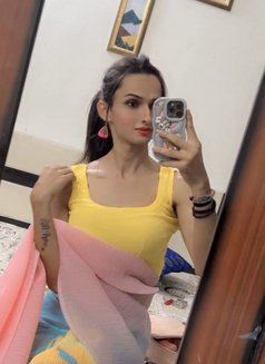 Alisha Thakur - escort in Chandigarh Photo 5 of 6