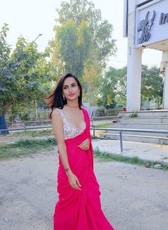 Alisha Thakur - Transsexual escort in Chandigarh Photo 9 of 9