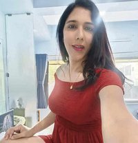 Alisha2025 - Transsexual escort in Surat Photo 3 of 5