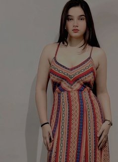 Alishaa - escort in Sharjah Photo 2 of 5
