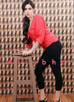 Alishba Busty - escort in Dubai Photo 5 of 6