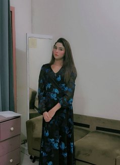 Alishba - escort in Dubai Photo 1 of 2