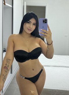 Alison - escort in Bangkok Photo 11 of 12