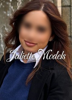 Alison - escort in Dublin Photo 14 of 14