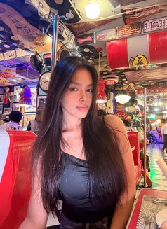 Alison Love - Transsexual escort in Manila Photo 11 of 12