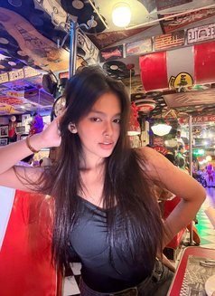 Alison Love - Transsexual escort in Manila Photo 12 of 12