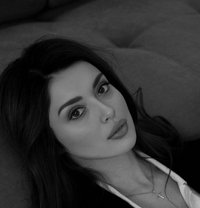 Alison - puta in Dubai