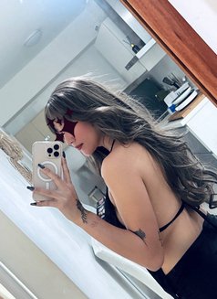Alita - escort in Manila Photo 1 of 2