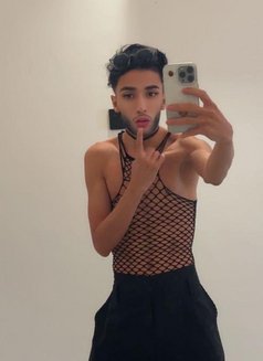 Alix - Masajista in Abha Photo 2 of 4