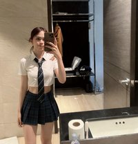 AlixiaFoxCumAlot - Acompañantes transexual in Manila Photo 9 of 9