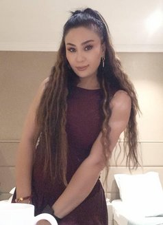 Aliya - escort in Riyadh Photo 1 of 5