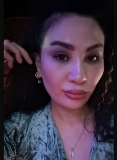 Aliya - escort in Riyadh Photo 3 of 5