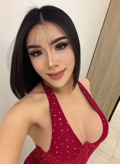 Aliya Both Big dick - Transsexual escort in Riyadh Photo 4 of 14