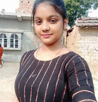 Aliya - puta in Mumbai