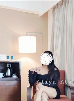 Aliya - puta in Mumbai Photo 2 of 6