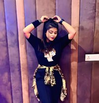 Aliya - puta in Mumbai