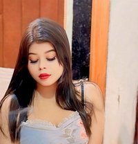 Aliya - puta in Mumbai