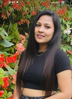 Aliya - escort in Noida Photo 1 of 4