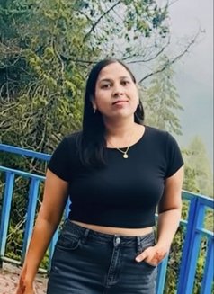 Aliya - escort in Noida Photo 2 of 4