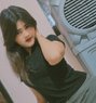Aliya - escort in Noida Photo 2 of 5