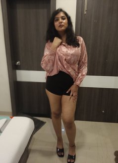 Aliya - escort in Pune Photo 3 of 6