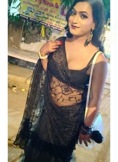 Aliya - Transsexual escort in Kanpur Photo 2 of 4