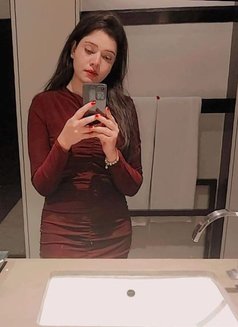 Aliya Khan New Escort - Male escort in Bangalore Photo 1 of 5